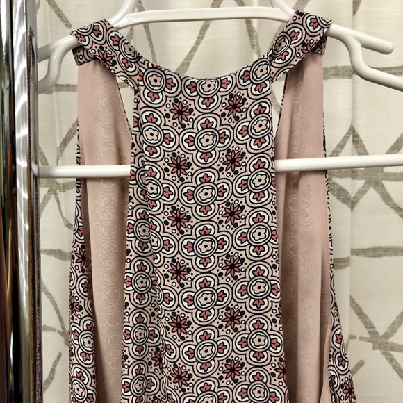 LOFT keyhole spring printed sleeveless blouse - Picture 3 of 7